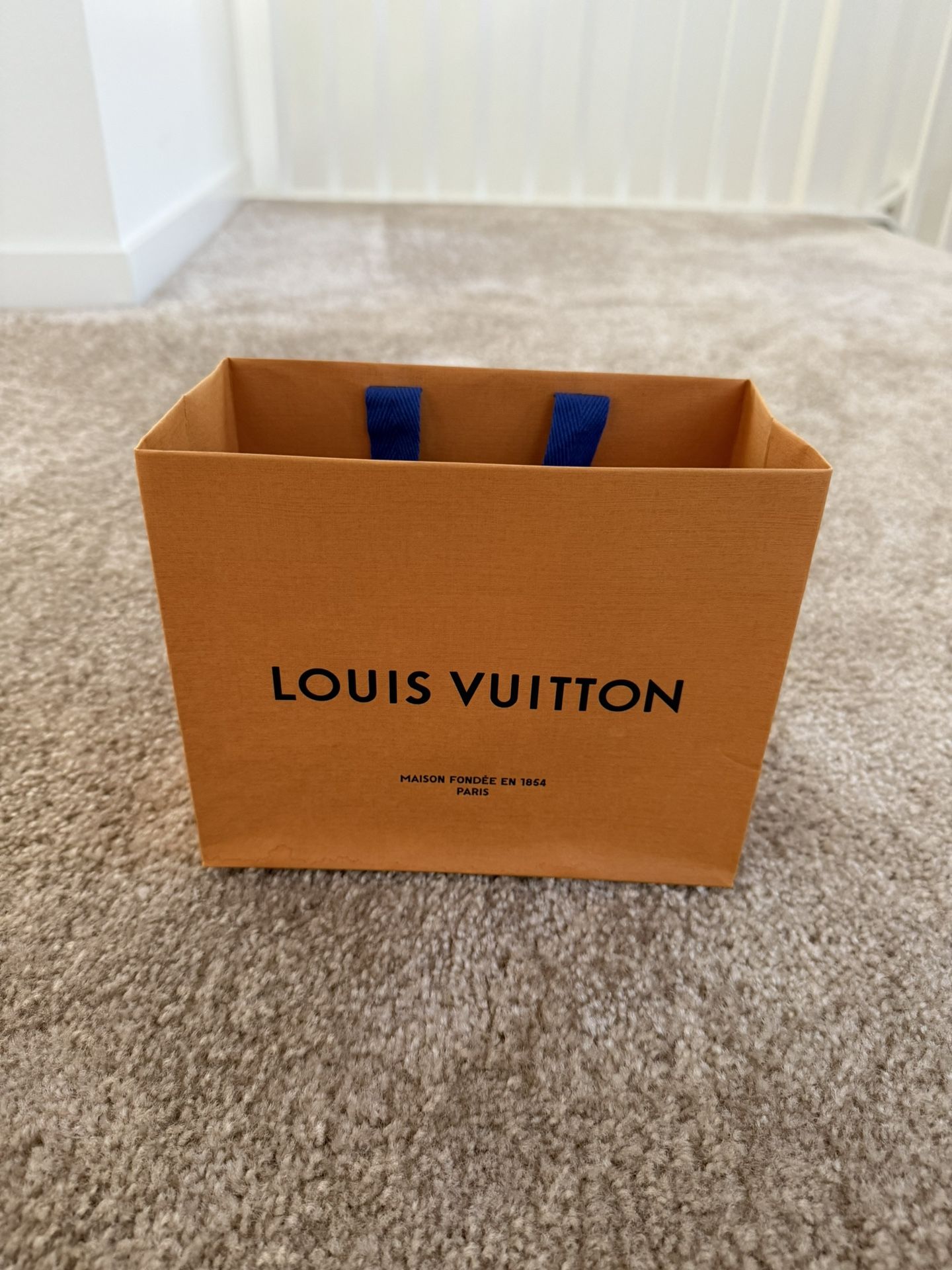 Louis Vuitton Empty Gift Bag – 8.5 × 7 × 4.5 in