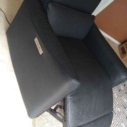 Electric Recliner FREE DELIVERY 