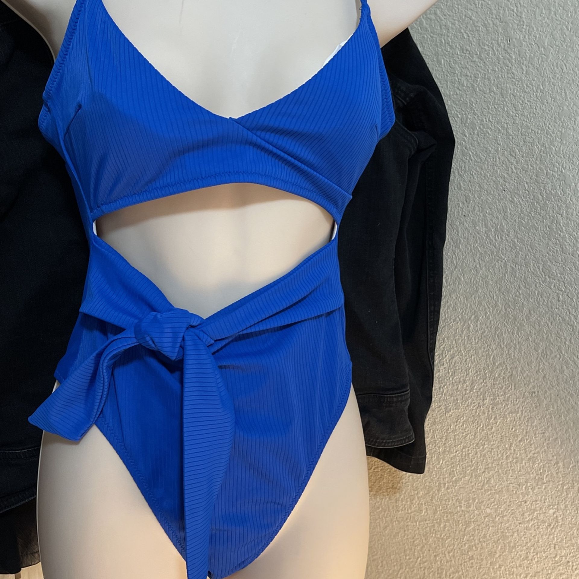 Swimsuit 