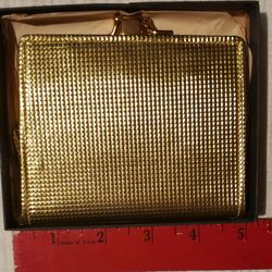 Like New Condition Vintage Fomerz Quality Gold Wallet Coin Purse NICE