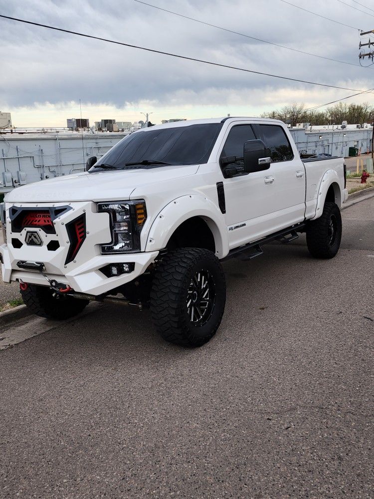 2019 F250 Grill,Bumper And Headlights