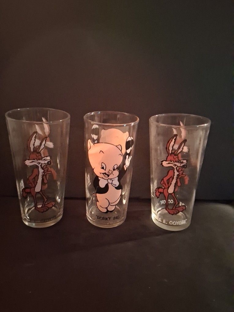 Looney Toons/Pepsi Glasses