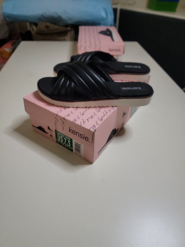 Kensie Women's Sandals Size 7.5