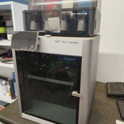 Bambu Lab X1-Carbon 3D printer with Ams