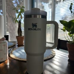 Grey Stanley 40oz