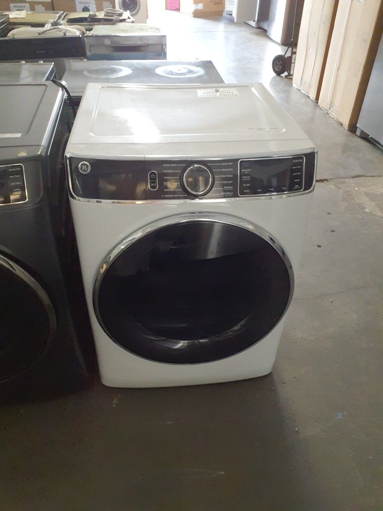 OPEN BOX GE ELECTRIC DRYER IN WHITE