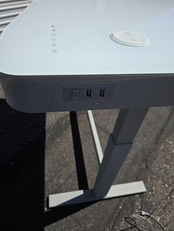 Tresanti 55" Motorized Desk "Costco"