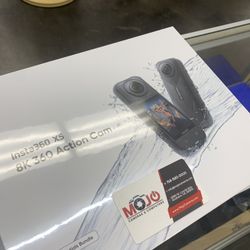 Insta360 X5 Essential Bundle