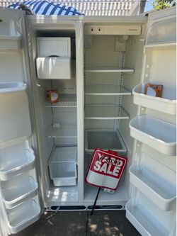 Frigidaire , white, 38” by 64”