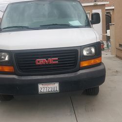 2013 GMC Savana