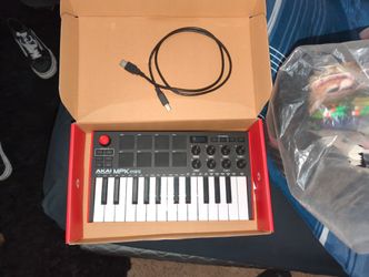 Barely Used MPK Mini 