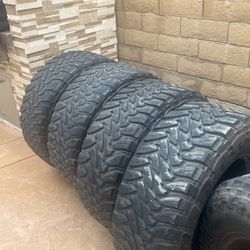 TOYO OPEN COUNTRY TIRES  37x13.5R20LT