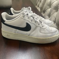 Nike Air Force 1 Size 5 Boys