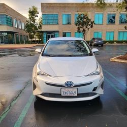 Toyota Prius Two 2017