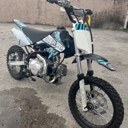DIRT BIKE BRAND NEW