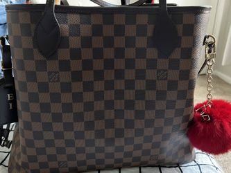 Authentic Brand NEW LV Neverfull Pouch for Sale in Houston, TX - OfferUp