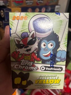 2026 Topps Chrome VeeFriends