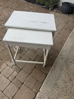 Antique Wood Nesting Tables (white)