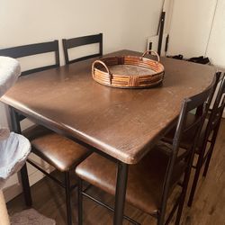 4 Chair Wood Table Need Gone ASAP