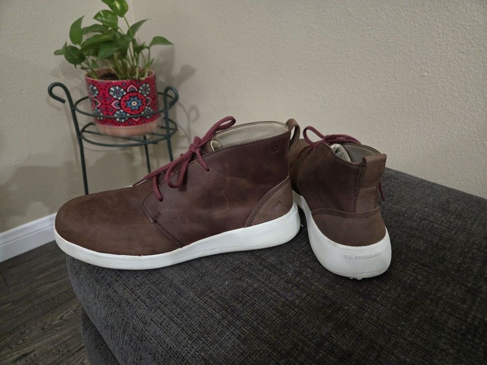 Red Wing Womens Chukka Boot #2035