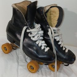 Size 11m12w Roller Skates