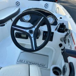 Stingray Boat For sale