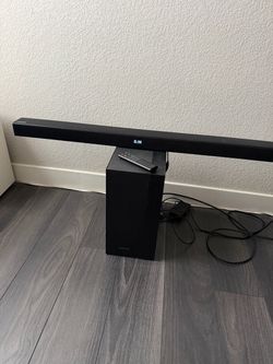 Like New 36” Samsung Bluetooth soundbar, sub and remote - can deliver