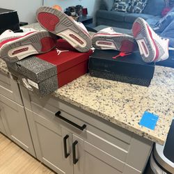 Jordan 3 “cardinal”