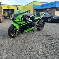 2000 Kawasaki Ninja Zx7r for Sale in Naugatuck, CT - OfferUp