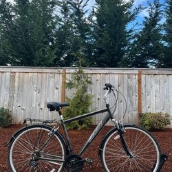 Gravity Dutch Comfort Hybrid / Commuter Bike – 700c wheels - Aluminium Bicycle