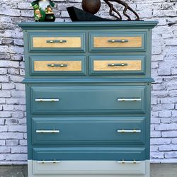 Beautiful 7 Drawers Wood Dresser