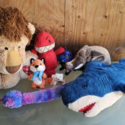 stuffed animals lot