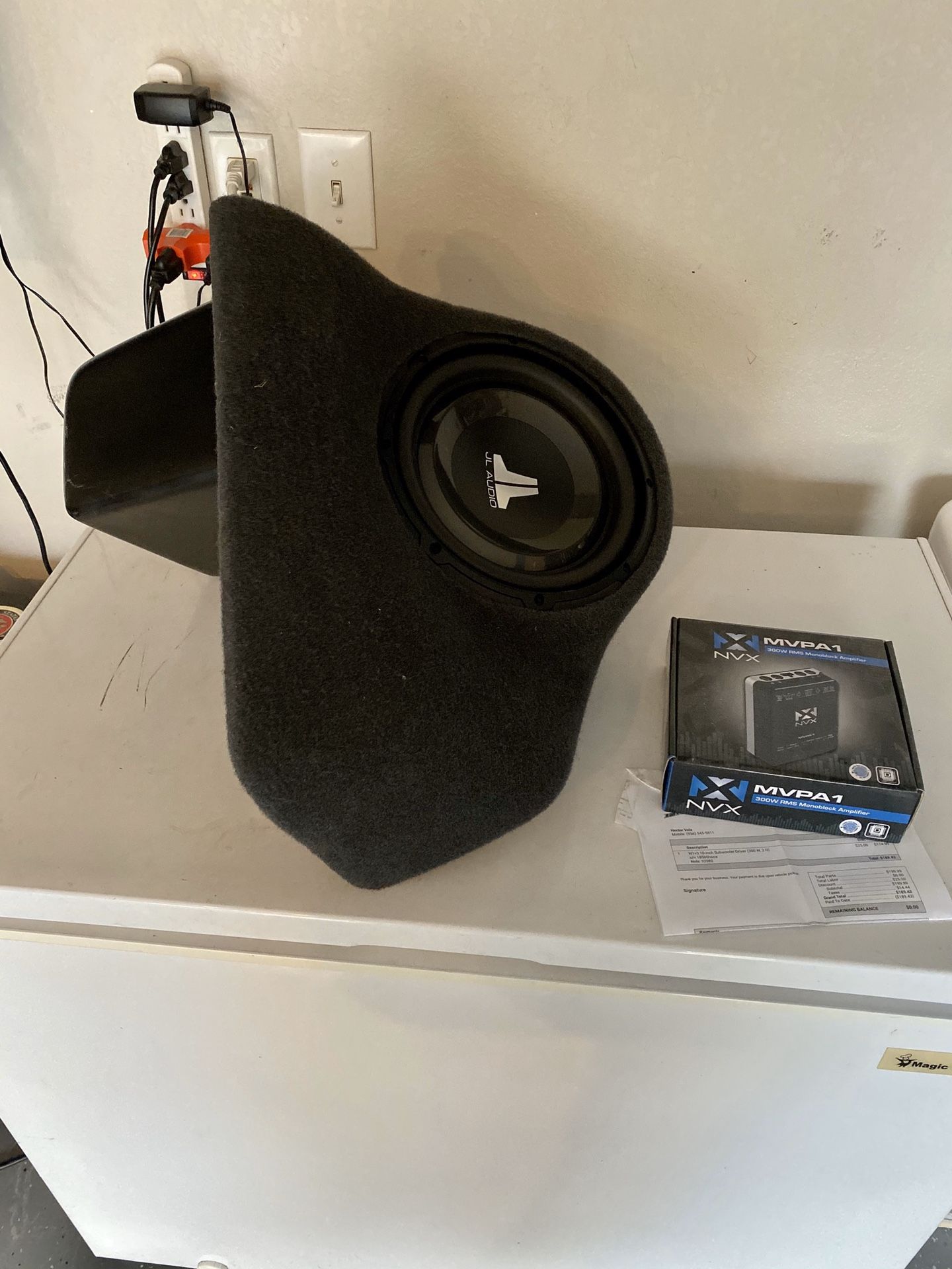 C6 corvette subwoofer enclosure with amplifier.