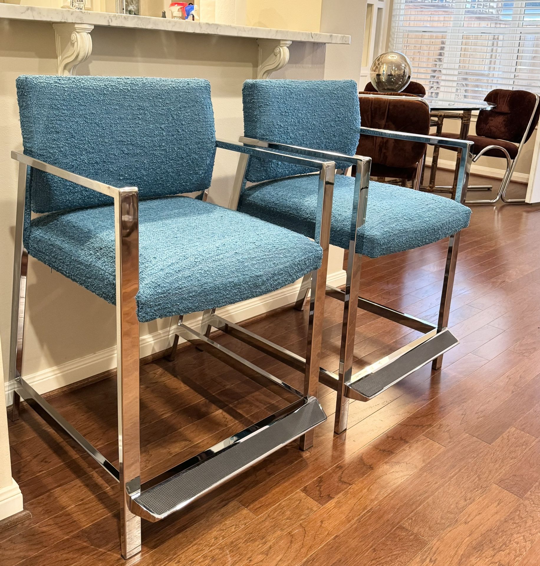 Heavy Super Study Made of Polished Chrome Steel & Fabric