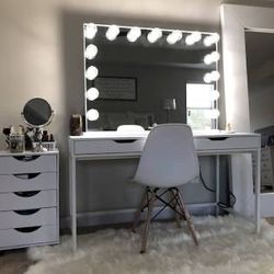 Classic Vanity , Same Day Delivery 🚚 