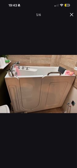 Empava Acrylic Freestanding Walk-in Bathtub