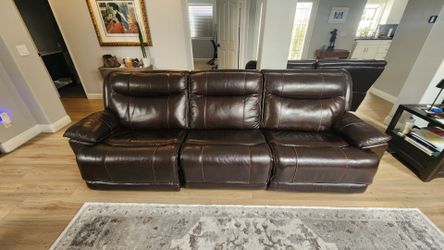 Leather sofa & loveseat recliners