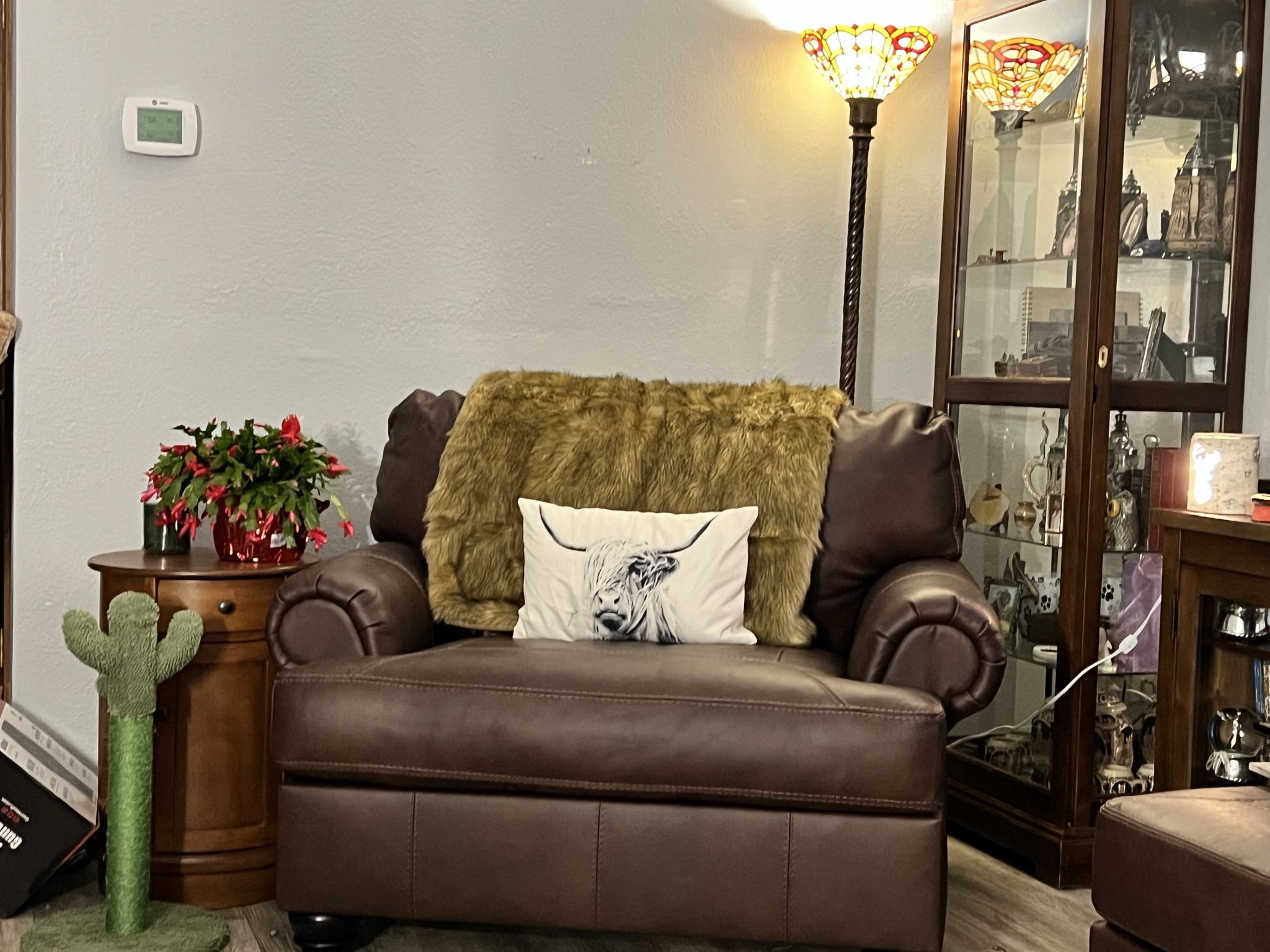 Leather Chair With Ottoman