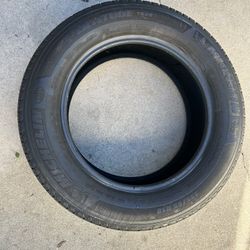 Single Michelin Latitude Tour 235/65R18 – Good Tread