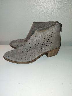 Lucky Brand Perforated Suede Ankle Boots Women Tan Block Heel Zip Up Size 6.5