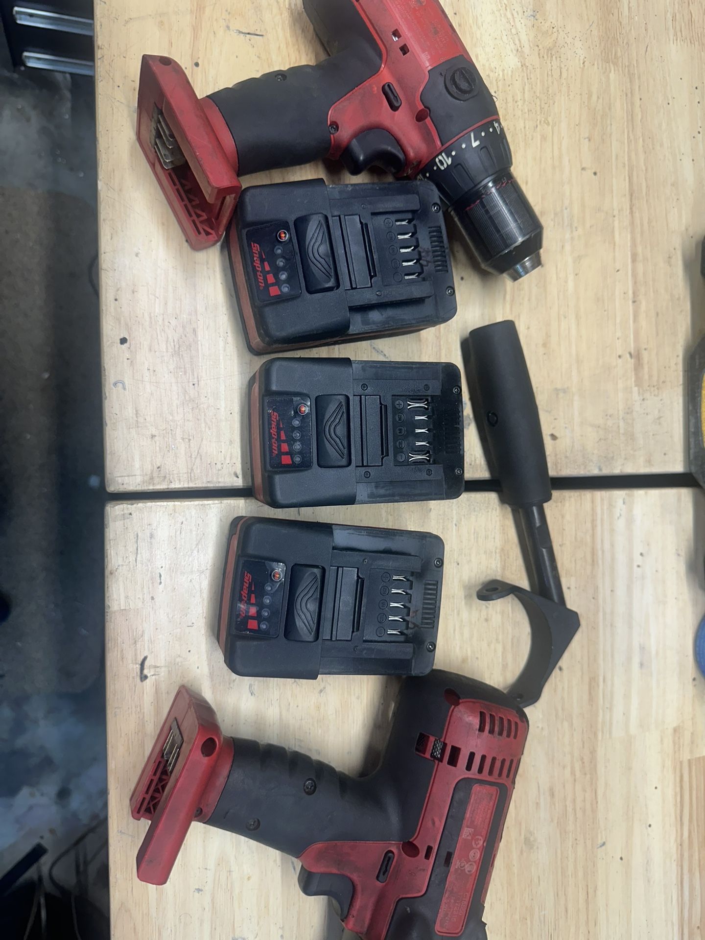 SNAP ON 18v IMPACT AND DRILL