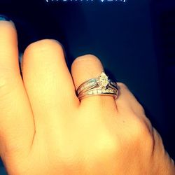 Wedding/engagement Ring