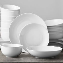 32 Piece Porcelain Dinnerware Set