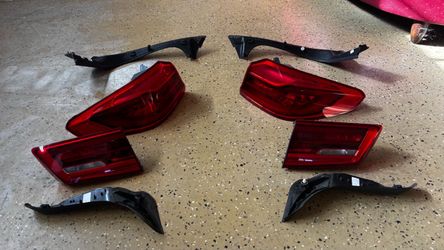 BMW 5 Series G30 OEM Pre-LCI Taillights 540i