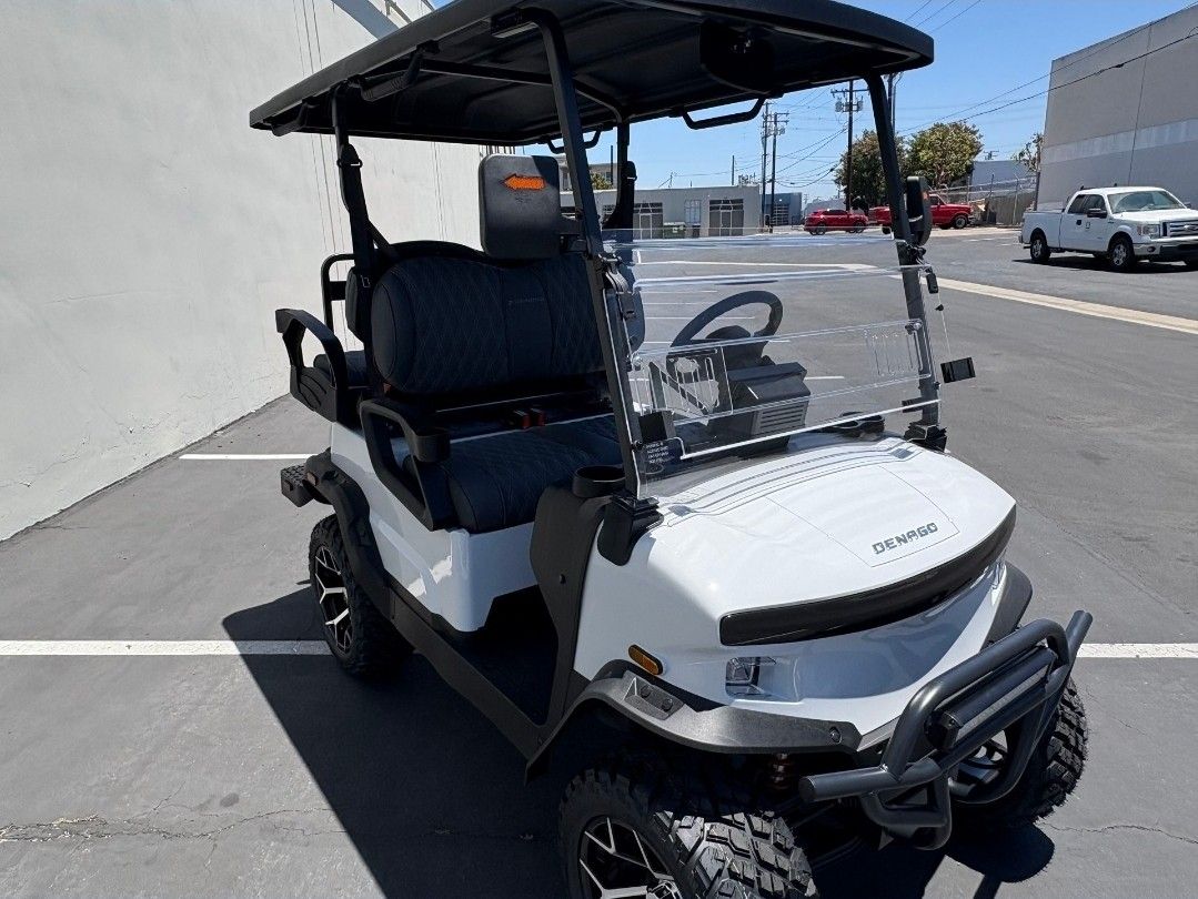 2025 Denago Nomad XL 4-Passenger Lifted 48-Volt Lithium Golf Cart