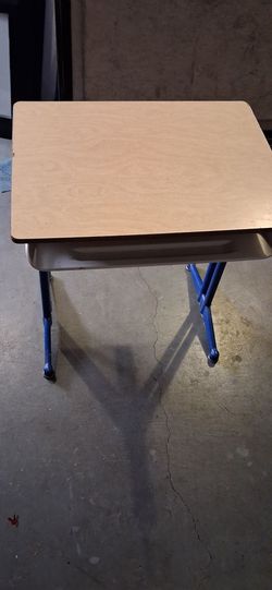Student desk