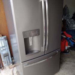 G.E Refrigerator 