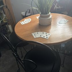 Vintage Wooden Round Card Table With 4 Padded Metal Chairs 