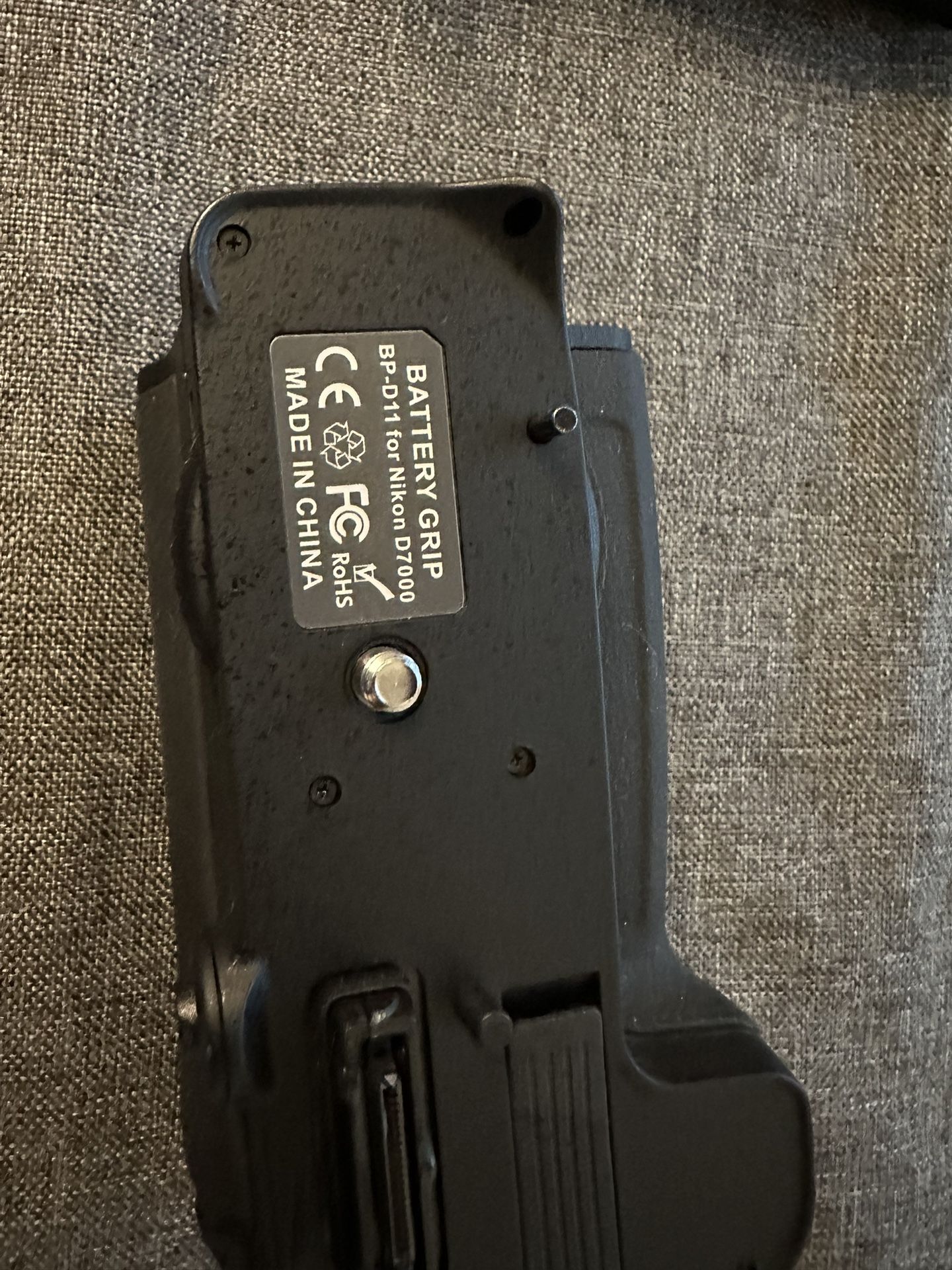 Nikon D7000 Battery Grip