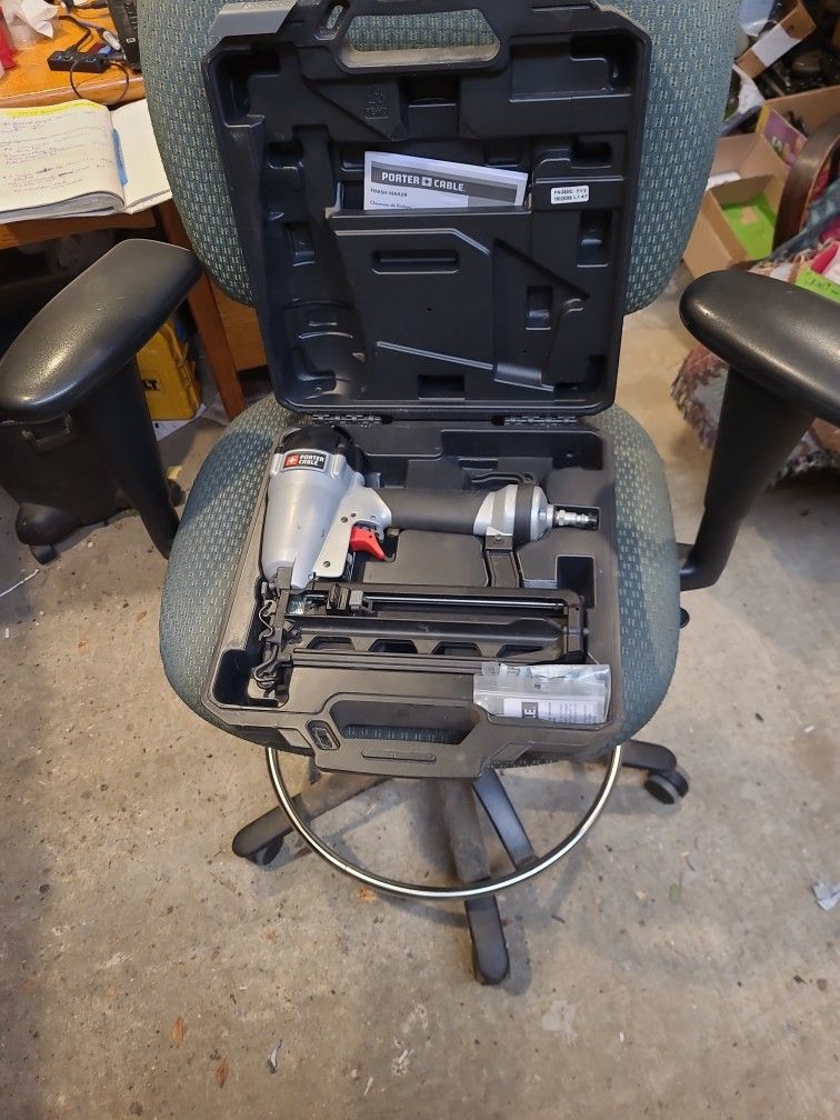 Porter Cable FN250C Finish Gun #2